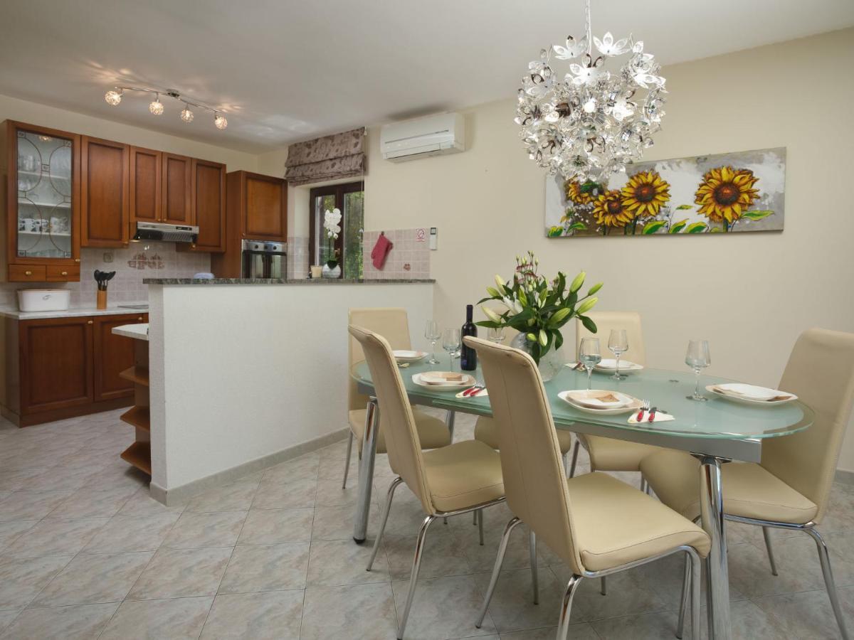Holiday Home Ana By Interhome Nedeščina Kültér fotó